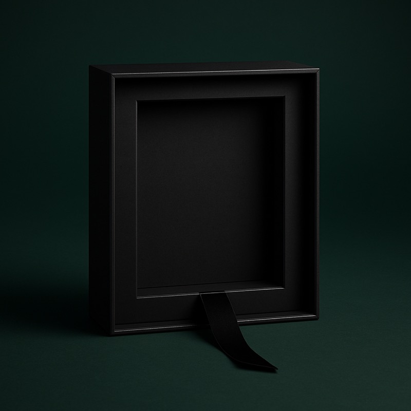 Tray with Ribbon Pull — custom packaging by TWO Packaging